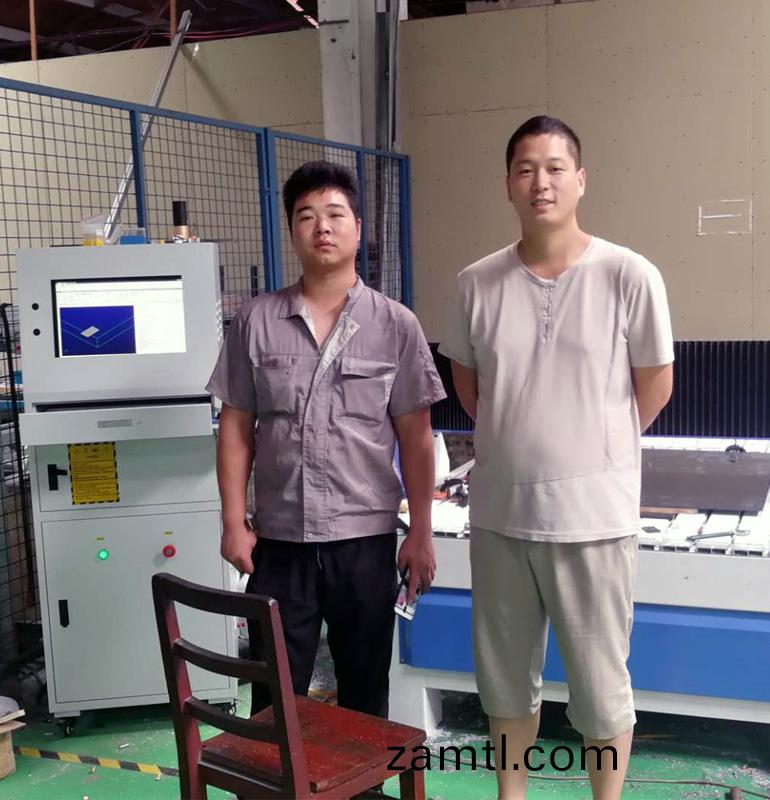 江(jiang)囌(su)常州(zhou)1325木(mu)工鵰(diao)刻(ke)機(ji)