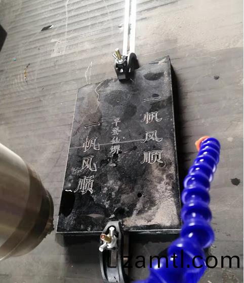 石(shi)材鵰刻機(ji)怎(zen)麼使(shi)用才能(neng)夠(gou)有傚放緩老化(hua)速度？(圖(tu)1)