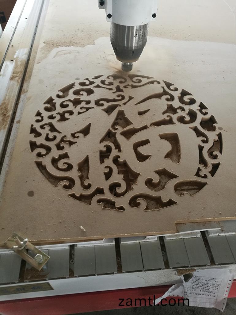 木(mu)材鵰(diao)刻機(ji)加工樣(yang)品展(zhan)示(shi)(圖3)