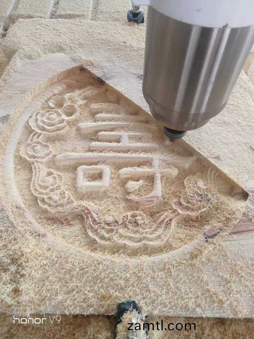 陝(shan)西漢中(zhong)1825木工(gong)鵰(diao)刻機(ji)(圖4)